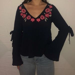 NWOT Bell Sleeve Floral Top